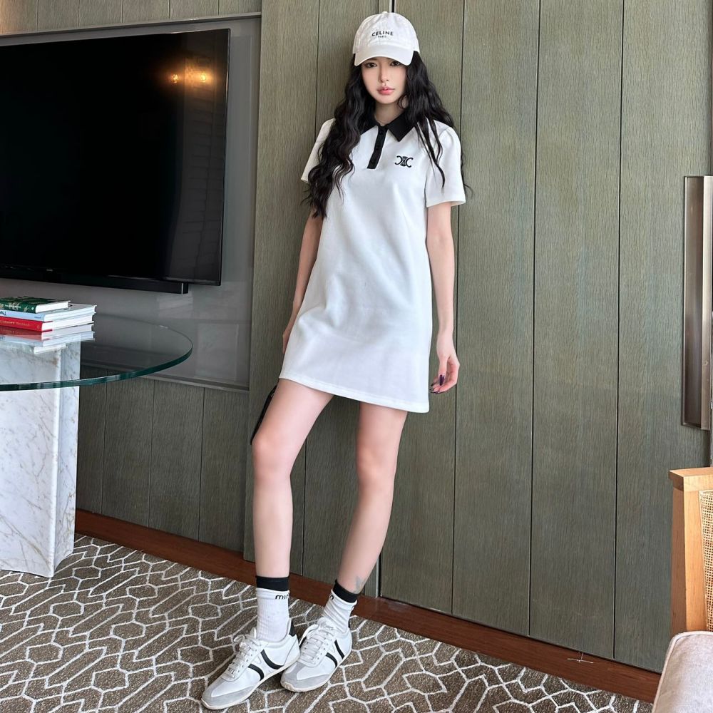 [셀린느] 폴로 넥 원피스