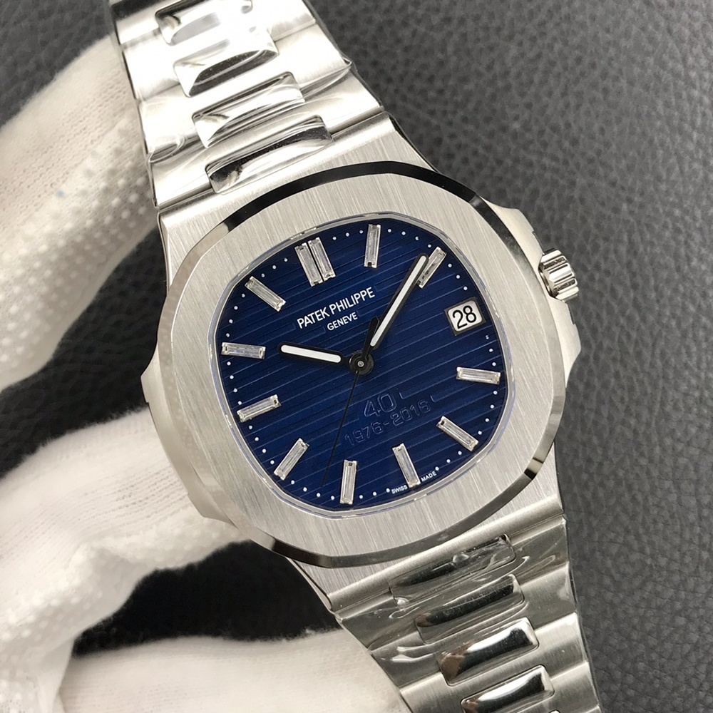 [파텍필립] Patek Philip Nautilus 5711 - 파텍필립 노틸러스35/ 40mm