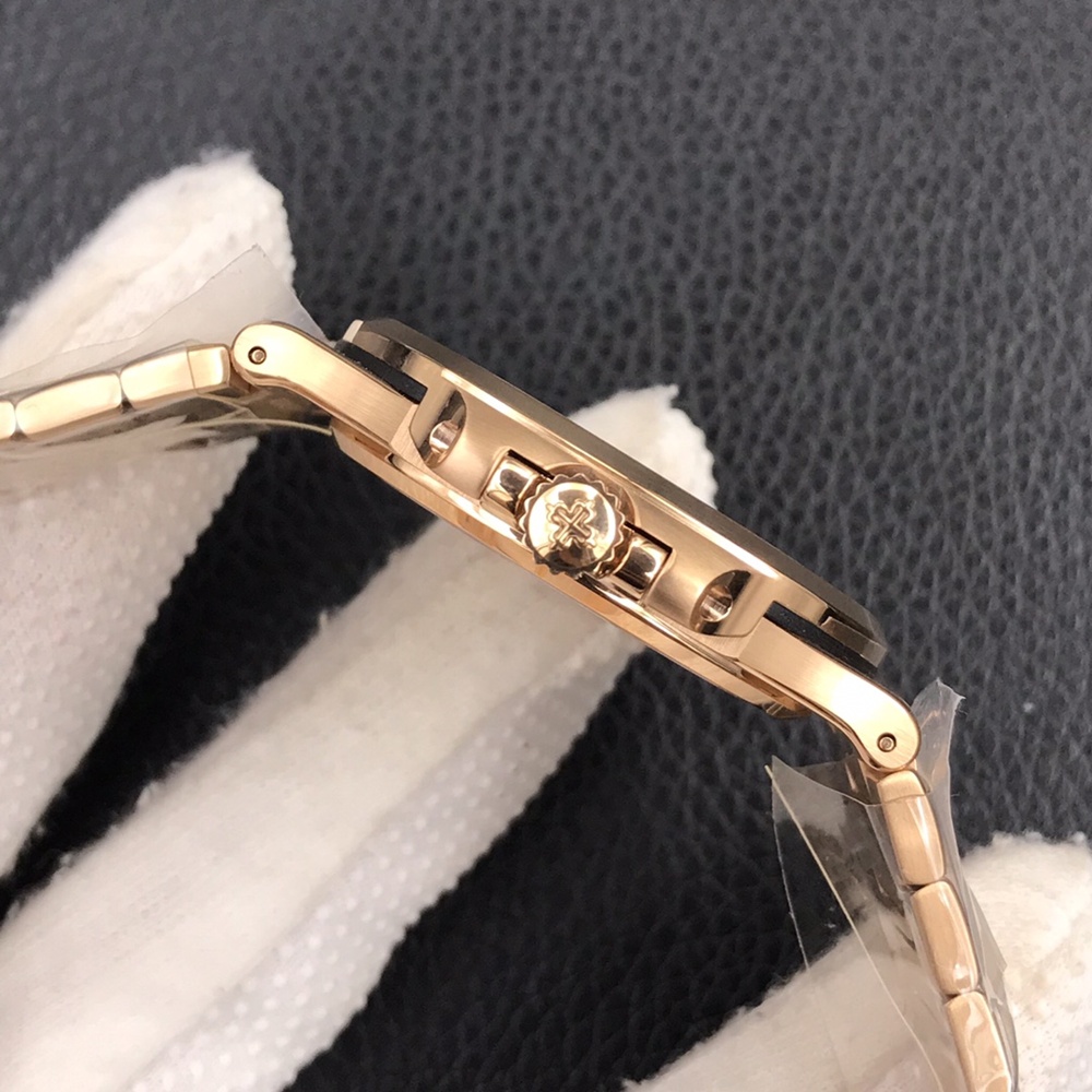 [파텍필립] Patek Philip Nautilus 5711 - 파텍필립 노틸러스35/ 40mm