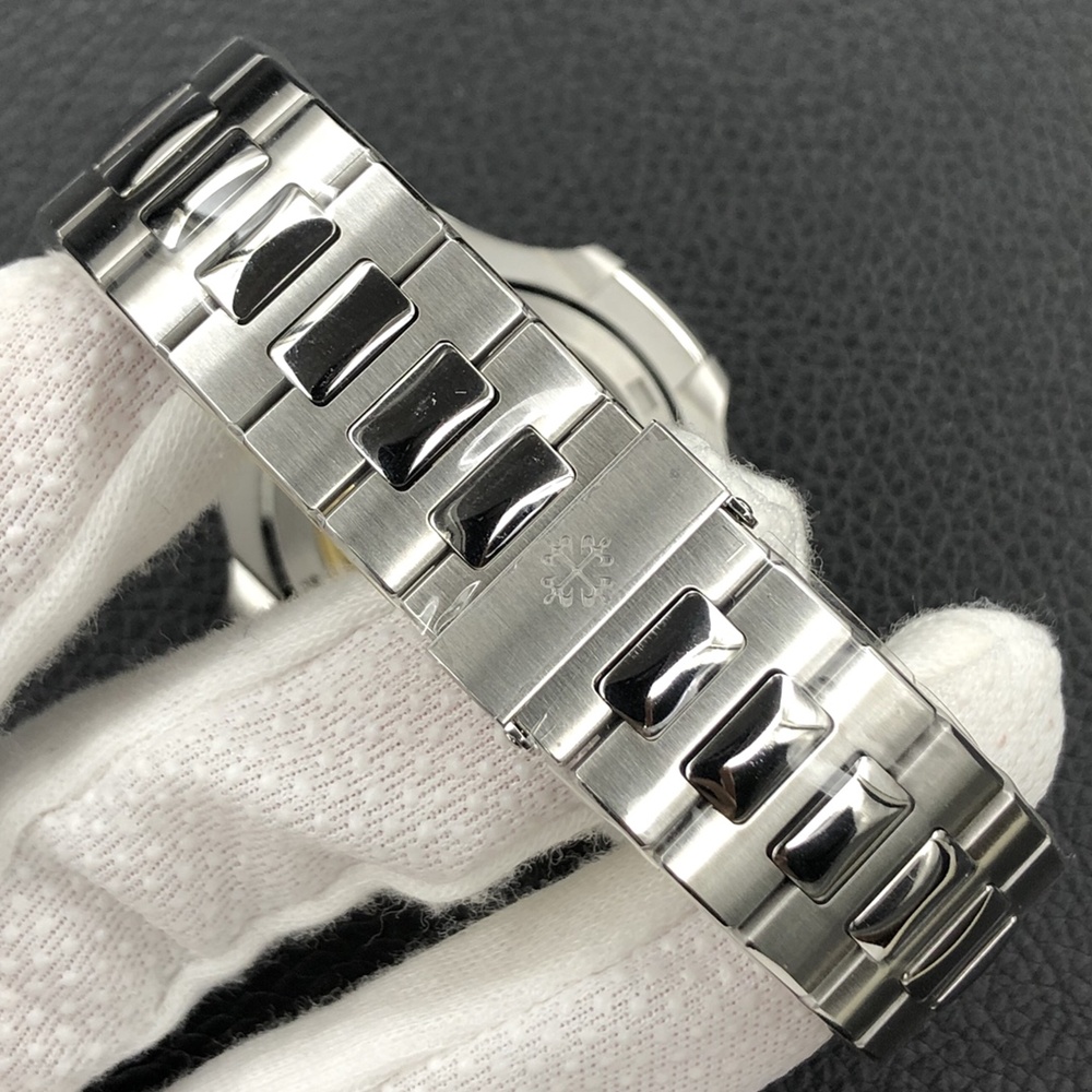 [파텍필립] Patek Philip Nautilus 5711 - 파텍필립 노틸러스35/ 40mm