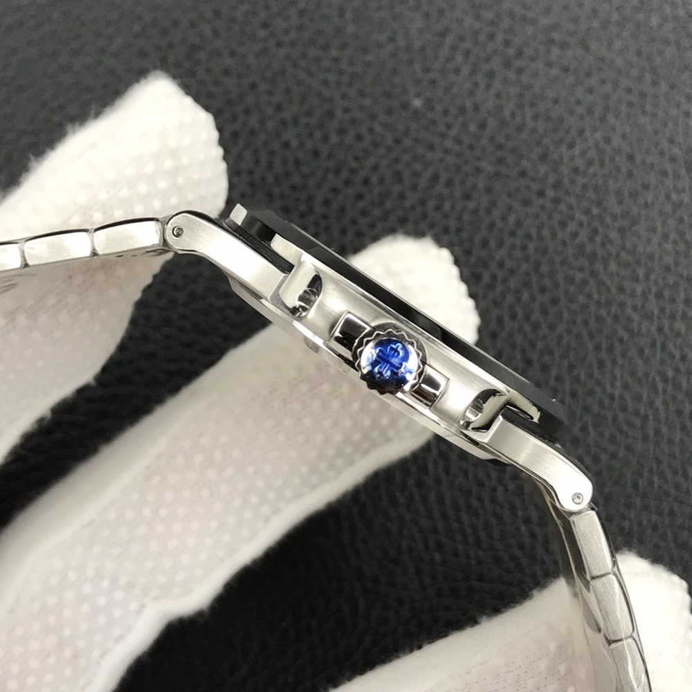 [파텍필립] Patek Philip Nautilus 5711 - 파텍필립 노틸러스35/ 40mm