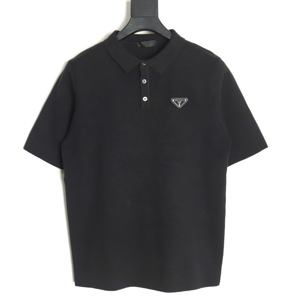 [프라다] PRADA 트라이앵글 탭 폴로 티셔츠