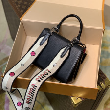 [루이비통] Cluny Louis Vuitton Cluny Shoulder Bag - 루이비통 클루니 숄더백 MM (Medium) PM (Petit Medium) BB (Bebe)