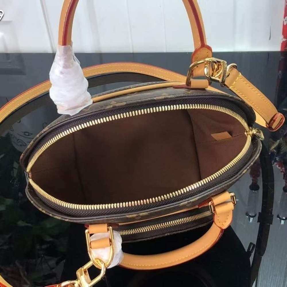 [루이비통] Louis Vuitton ELLIPSE BB BAG Nicolas Ghesquiere Monogram M20752 - 루이비통 엘립스 숄더백 22.5 x 19.5 x 10