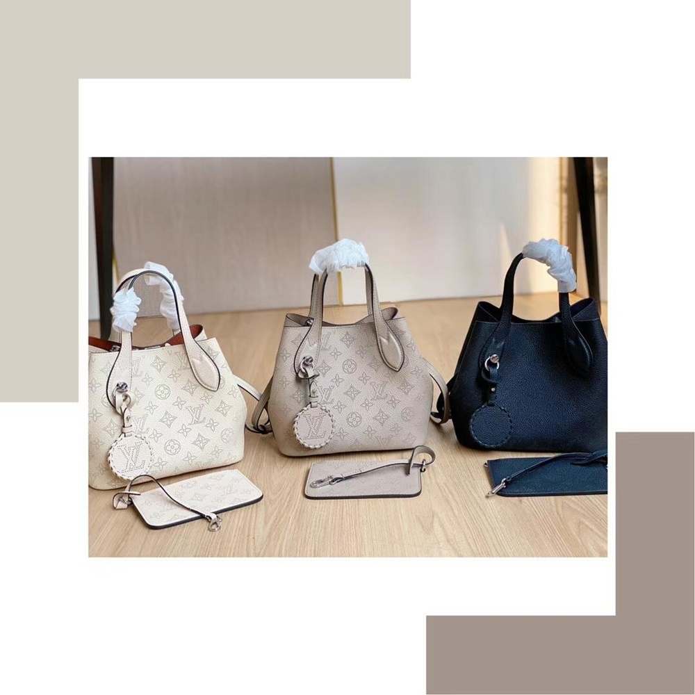 [루이비통] Louis Vuitton ELLIPSE Monogram BLOSSO SHOULDER BAG - 루이비통 엘립스 모노그램 숄더백 20 x 20 x 12