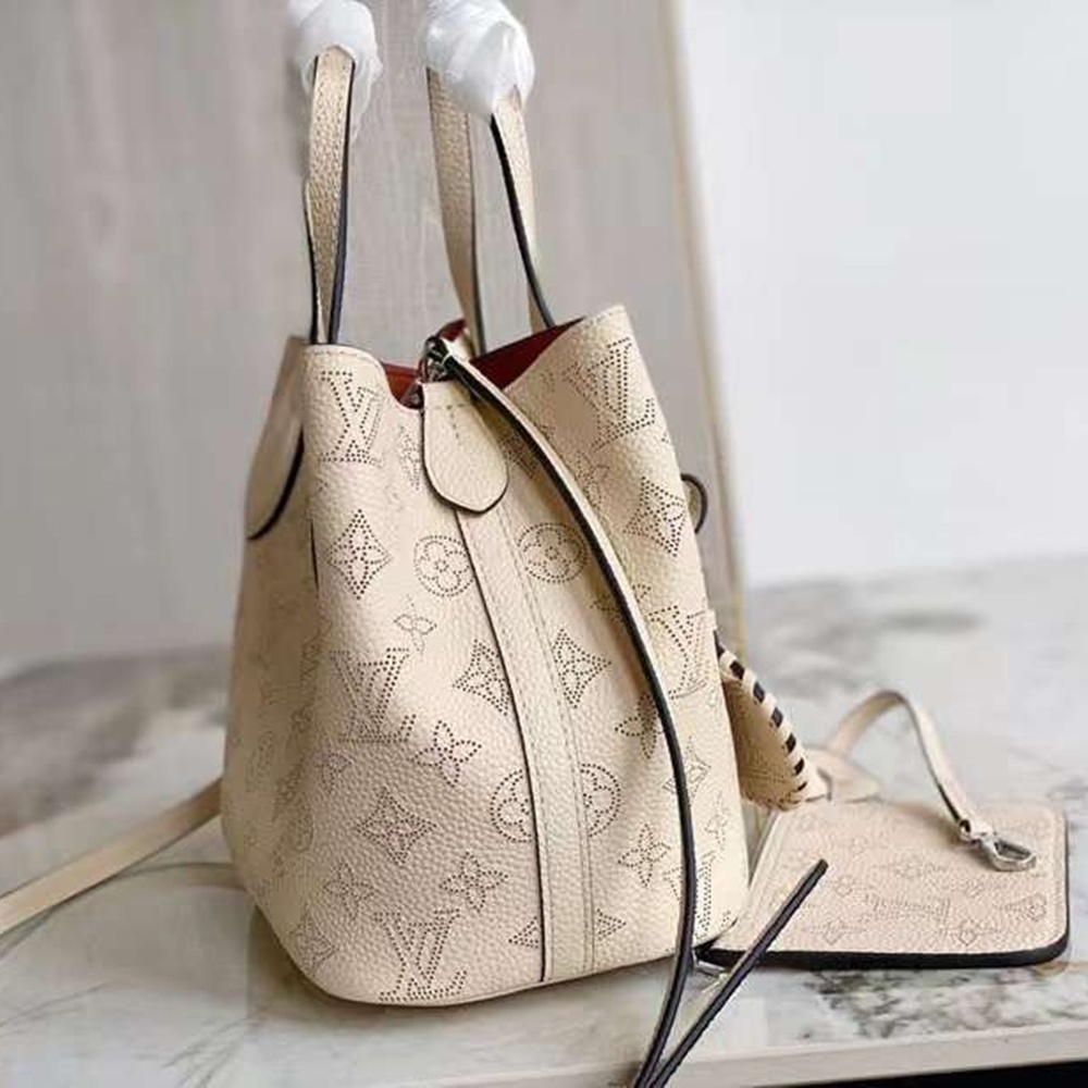 [루이비통] Louis Vuitton ELLIPSE Monogram BLOSSO SHOULDER BAG - 루이비통 엘립스 모노그램 숄더백 20 x 20 x 12