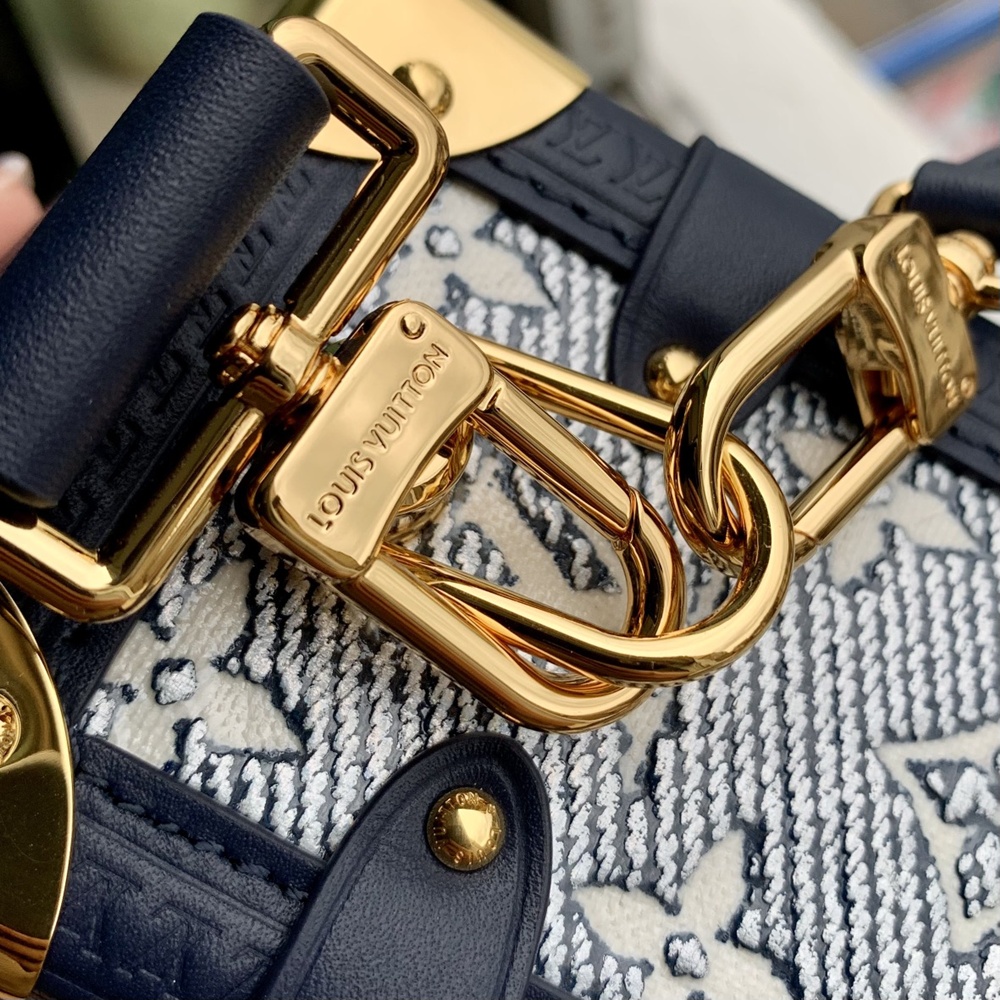 [루이비통] Louis Vuitton Handle Soft Trunk Monogram Shoulder Cross - 루이비통 M45935 핸들 소프트 트렁크 모노그램 숄더 크로스백 21.5 x 15 x 7cm  / 25cm