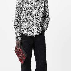 [루이비통] Louis Vuitton Pochette To Go - 포쉐트 투 고 30 x 21.5 x 1cm