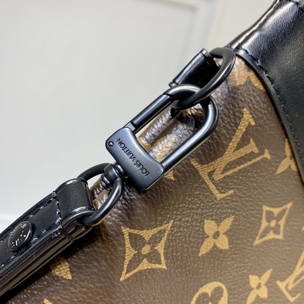 [루이비통] Louis Vuitton Pochette To Go - 포쉐트 투 고 30 x 21.5 x 1cm