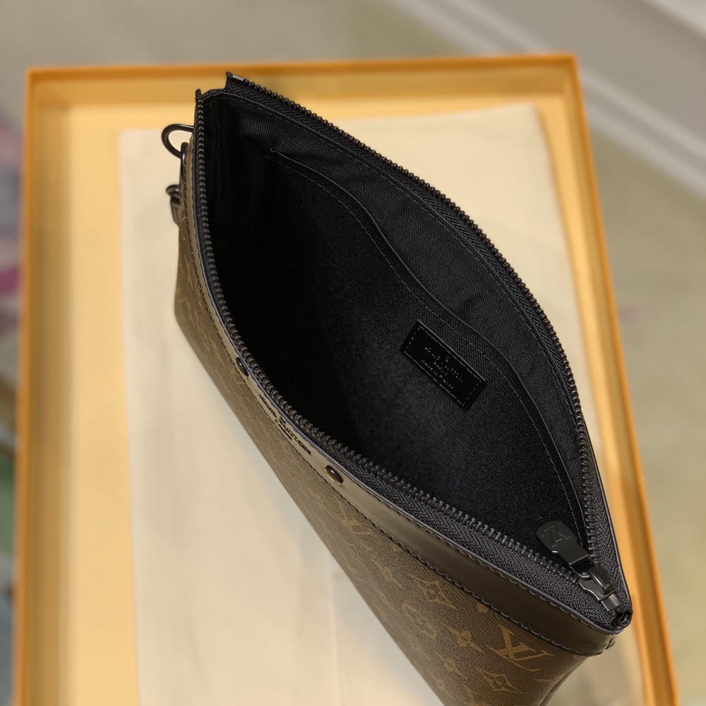 [루이비통] Louis Vuitton Pochette To Go - 포쉐트 투 고 30 x 21.5 x 1cm