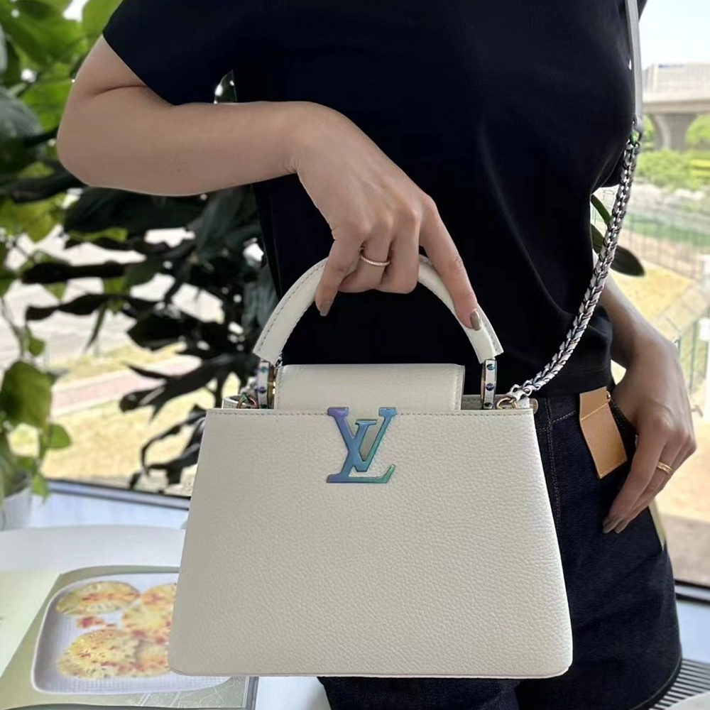 [루이비통] Louis Vuitton - 루이비통 capucines 카퓌신 탑핸들 MM (Medium) PM (Petit Medium) 카푸신 BB (Bebe)