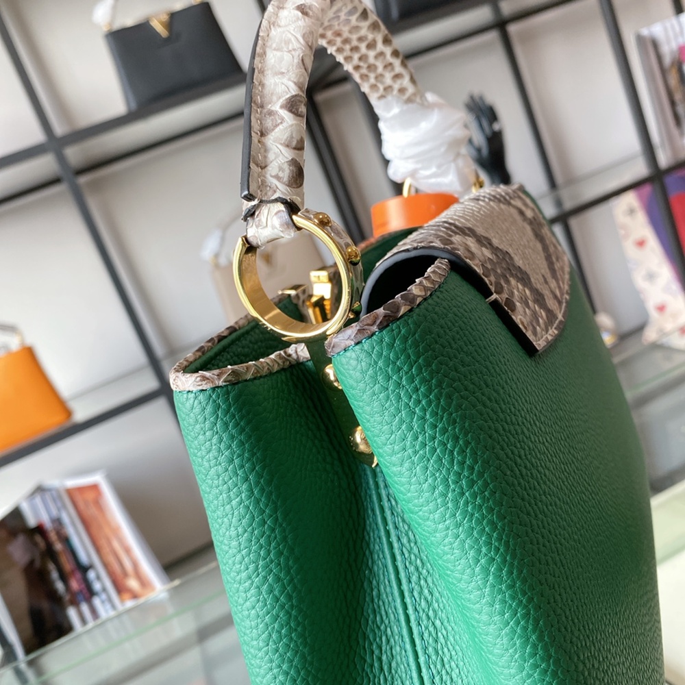 [루이비통] Louis Vuitton - 루이비통 capucines 카퓌신 탑핸들 MM (Medium) PM (Petit Medium) 카푸신 BB (Bebe)