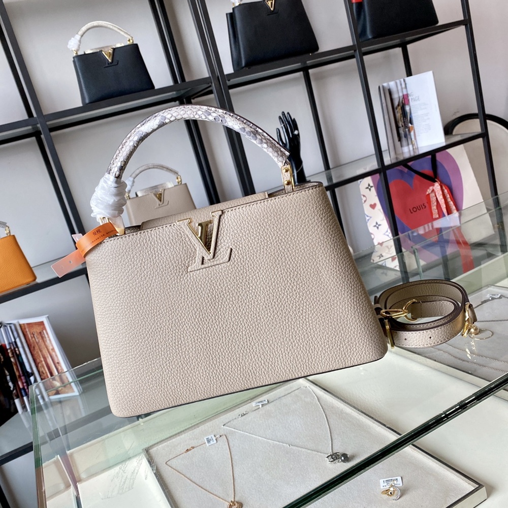 [루이비통] Louis Vuitton - 루이비통 capucines 카퓌신 탑핸들 MM (Medium) PM (Petit Medium) 카푸신 BB (Bebe)