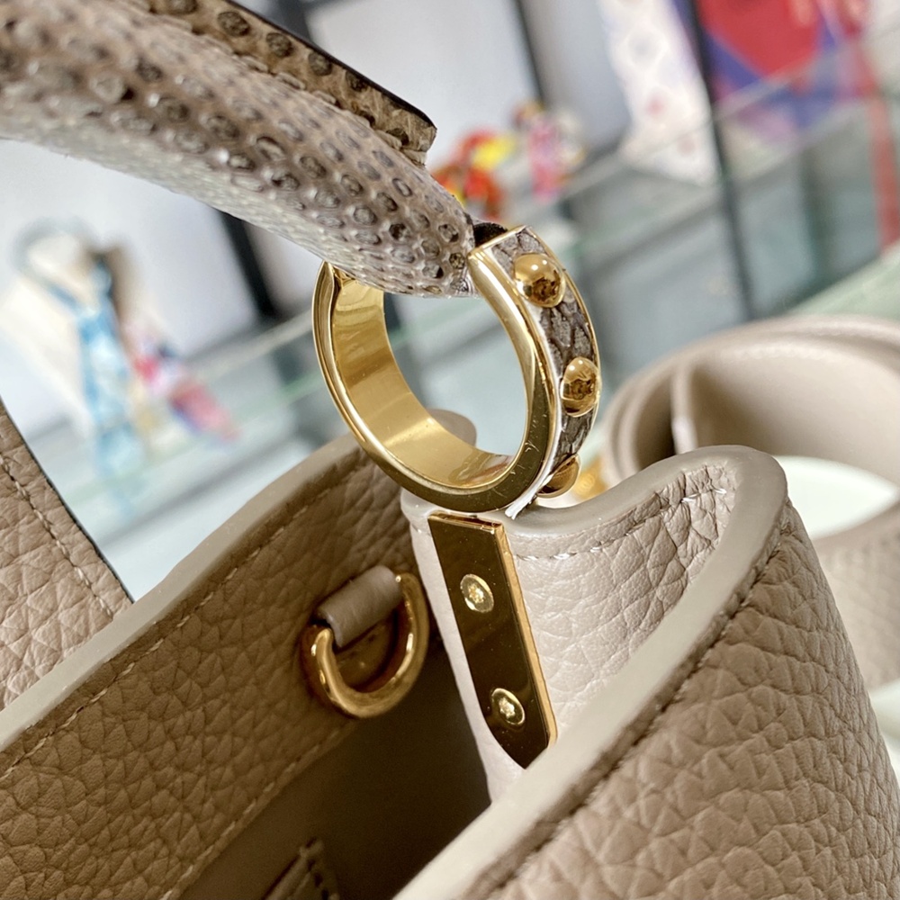 [루이비통] Louis Vuitton - 루이비통 capucines 카퓌신 탑핸들 MM (Medium) PM (Petit Medium) 카푸신 BB (Bebe)