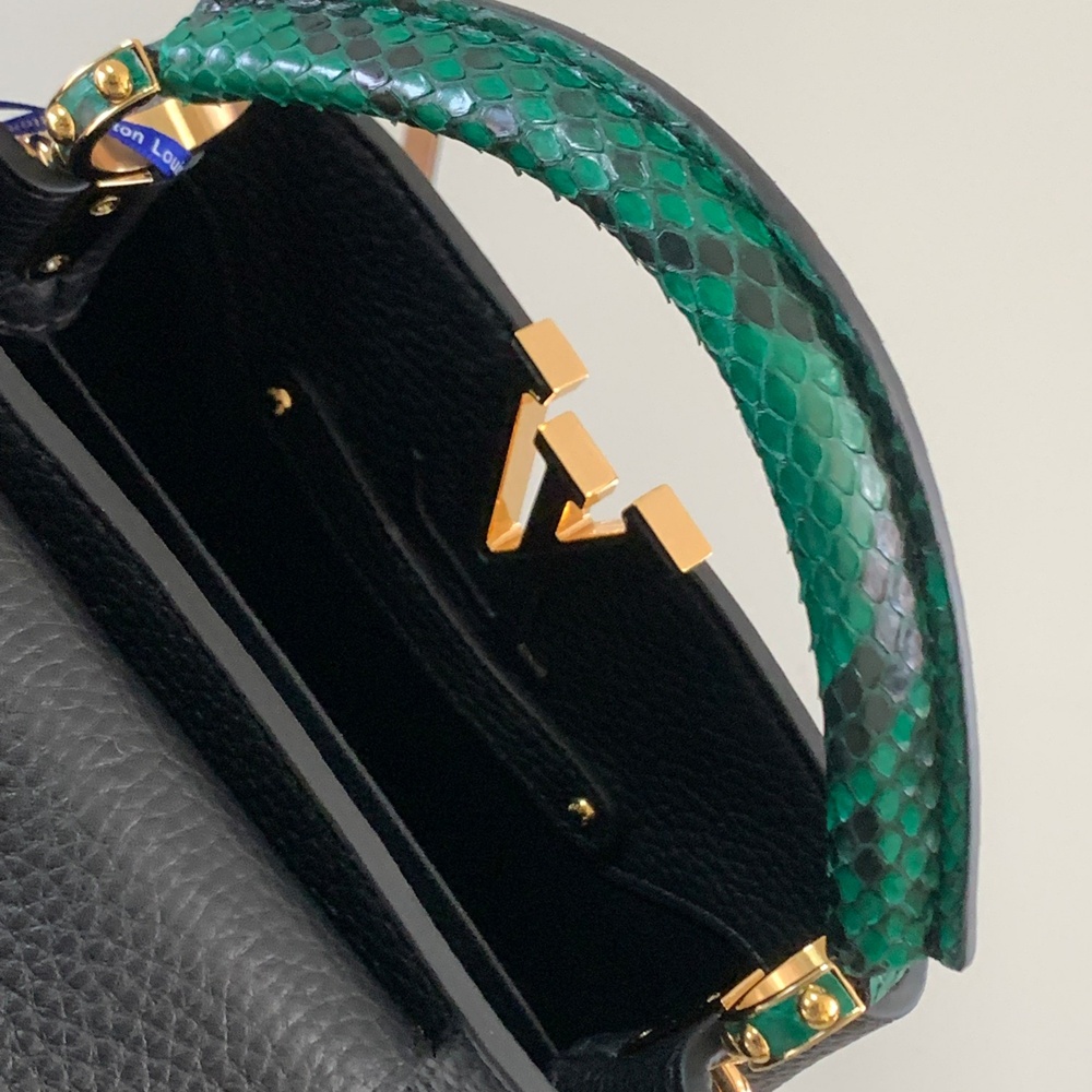 [루이비통] Louis Vuitton - 루이비통 capucines 카퓌신 탑핸들 MM (Medium) PM (Petit Medium) 카푸신 BB (Bebe)