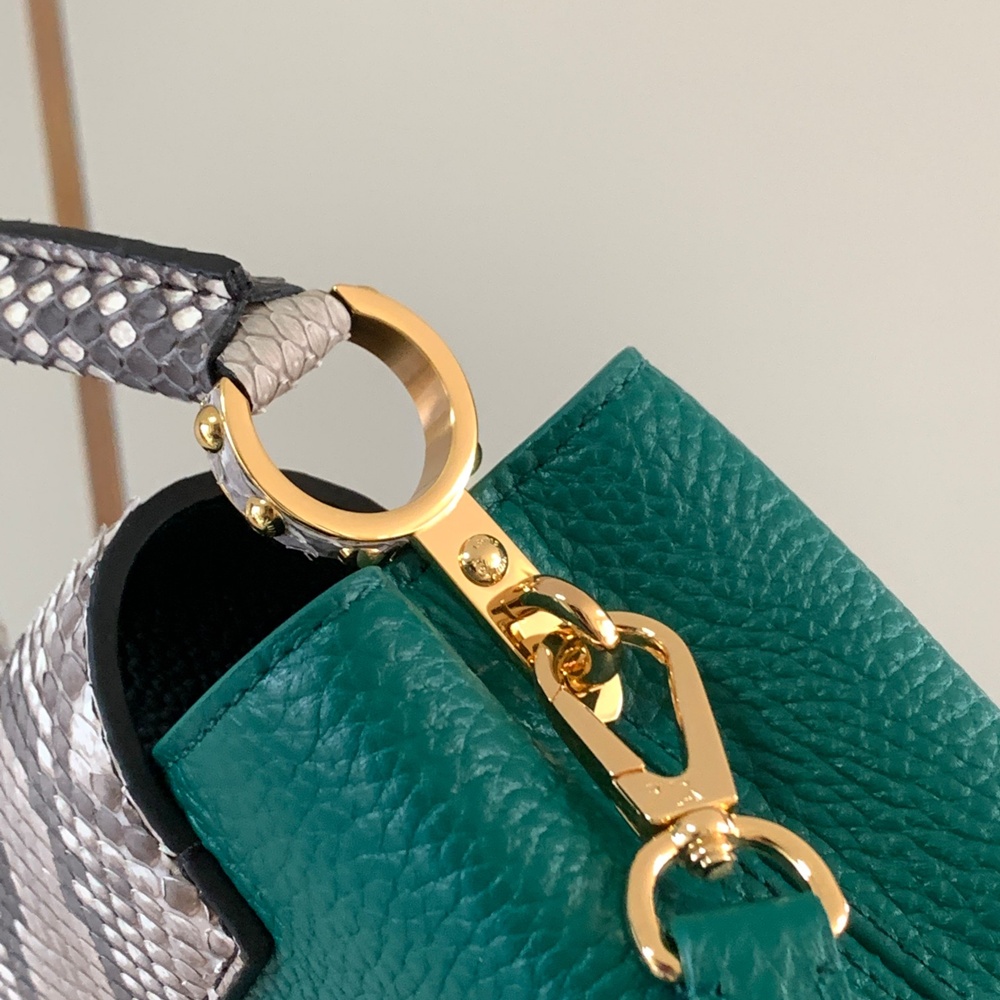 [루이비통] Louis Vuitton - 루이비통 capucines 카퓌신 탑핸들 MM (Medium) PM (Petit Medium) 카푸신 BB (Bebe)