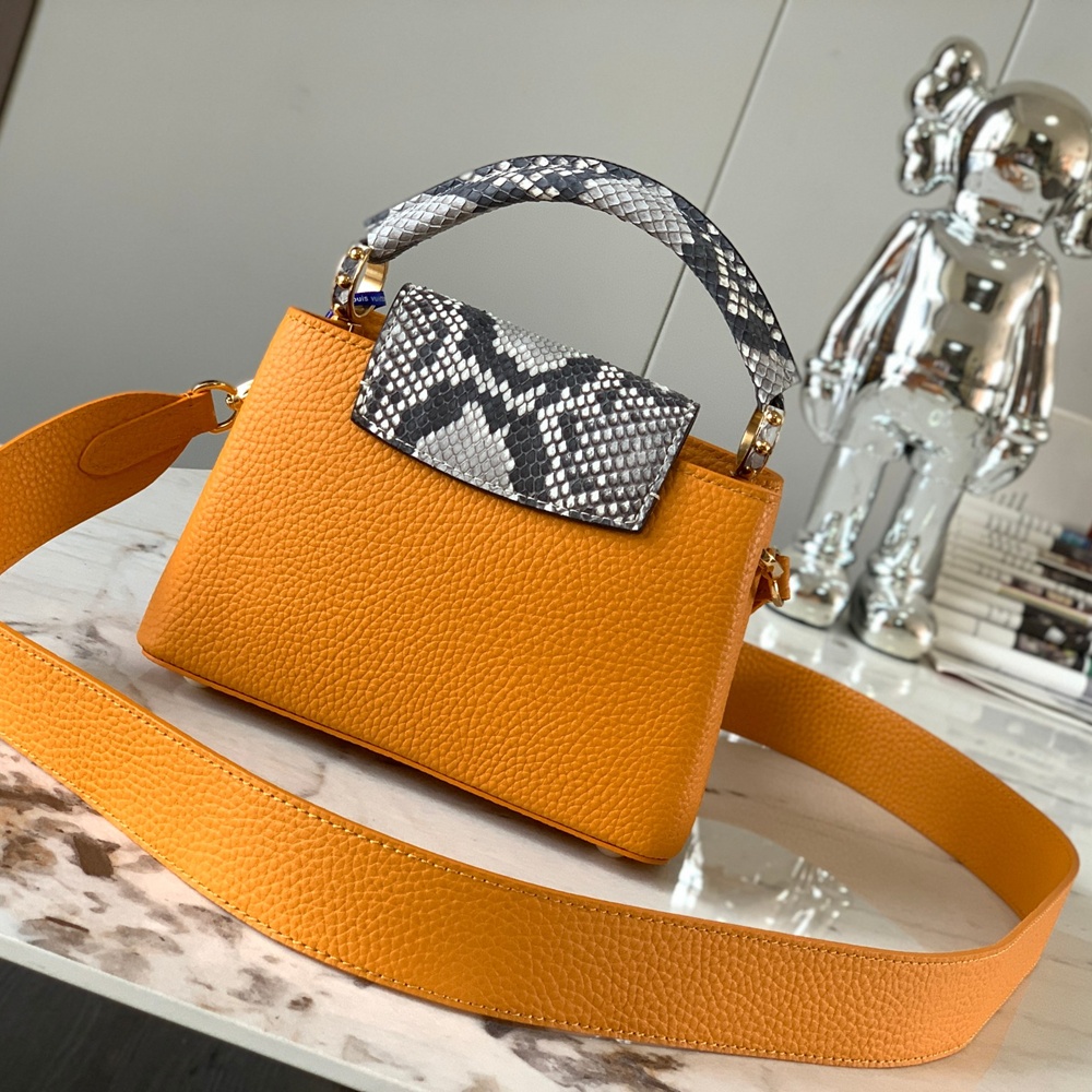 [루이비통] Louis Vuitton - 루이비통 capucines 카퓌신 탑핸들 MM (Medium) PM (Petit Medium) 카푸신 BB (Bebe)