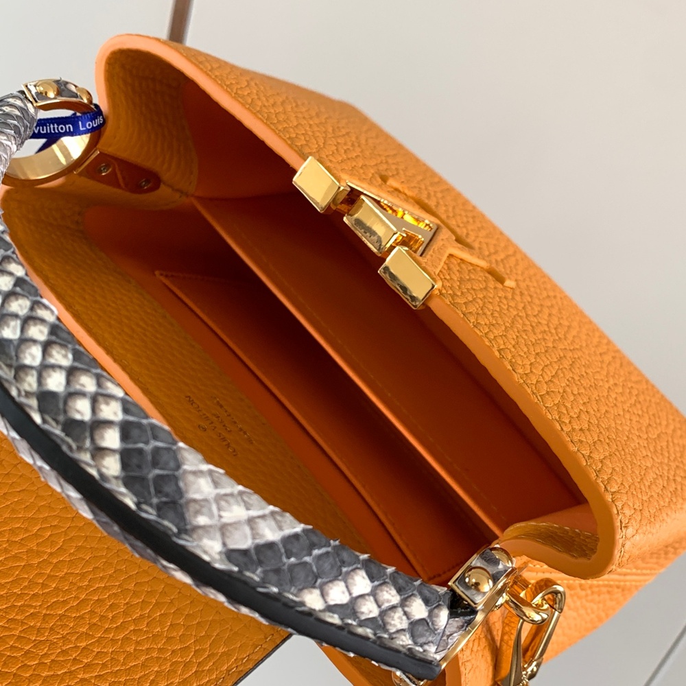 [루이비통] Louis Vuitton - 루이비통 capucines 카퓌신 탑핸들 MM (Medium) PM (Petit Medium) 카푸신 BB (Bebe)