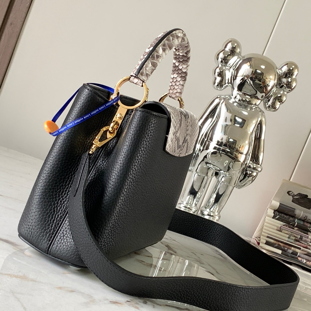 [루이비통] Louis Vuitton - 루이비통 capucines 카퓌신 탑핸들 MM (Medium) PM (Petit Medium) 카푸신 BB (Bebe)