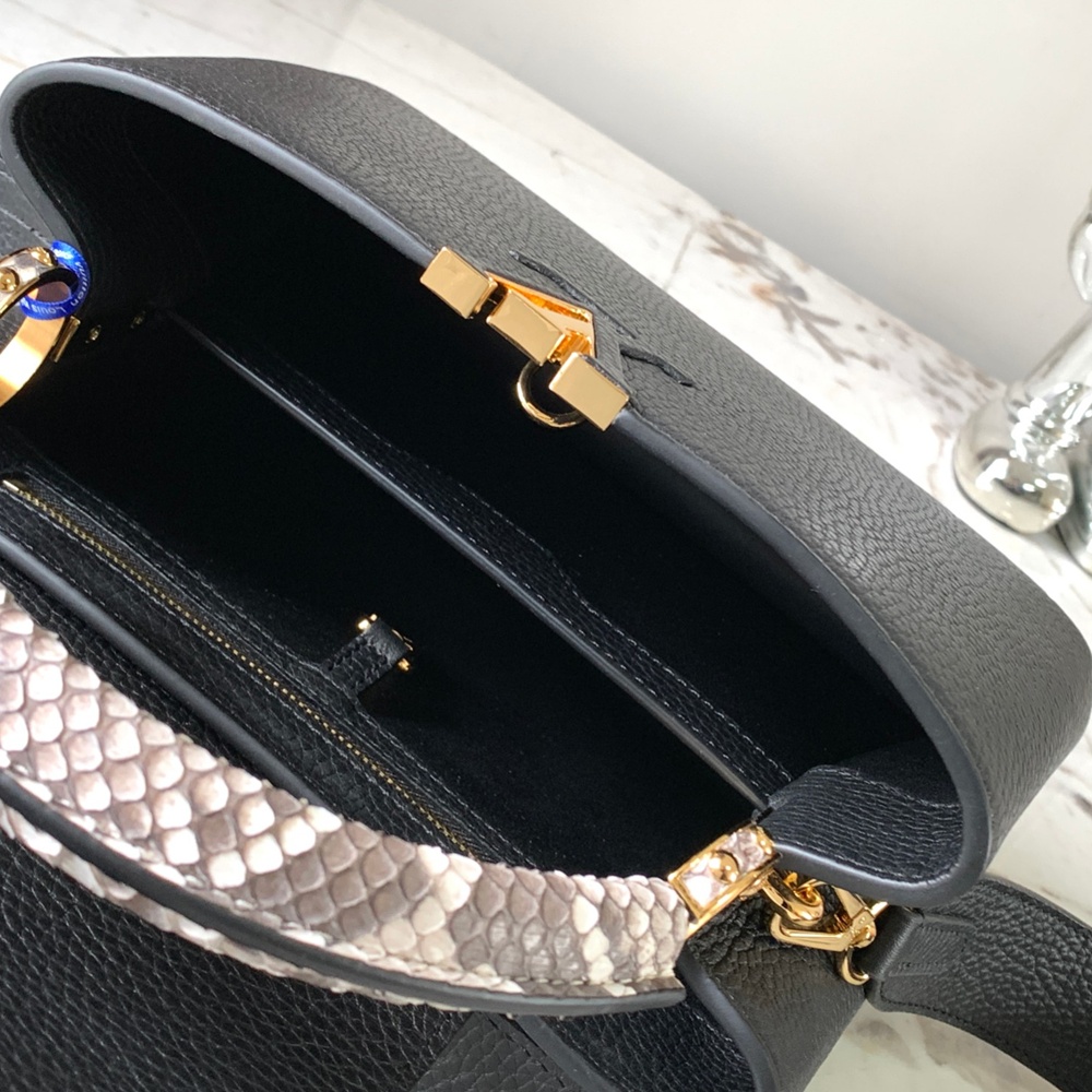 [루이비통] Louis Vuitton - 루이비통 capucines 카퓌신 탑핸들 MM (Medium) PM (Petit Medium) 카푸신 BB (Bebe)