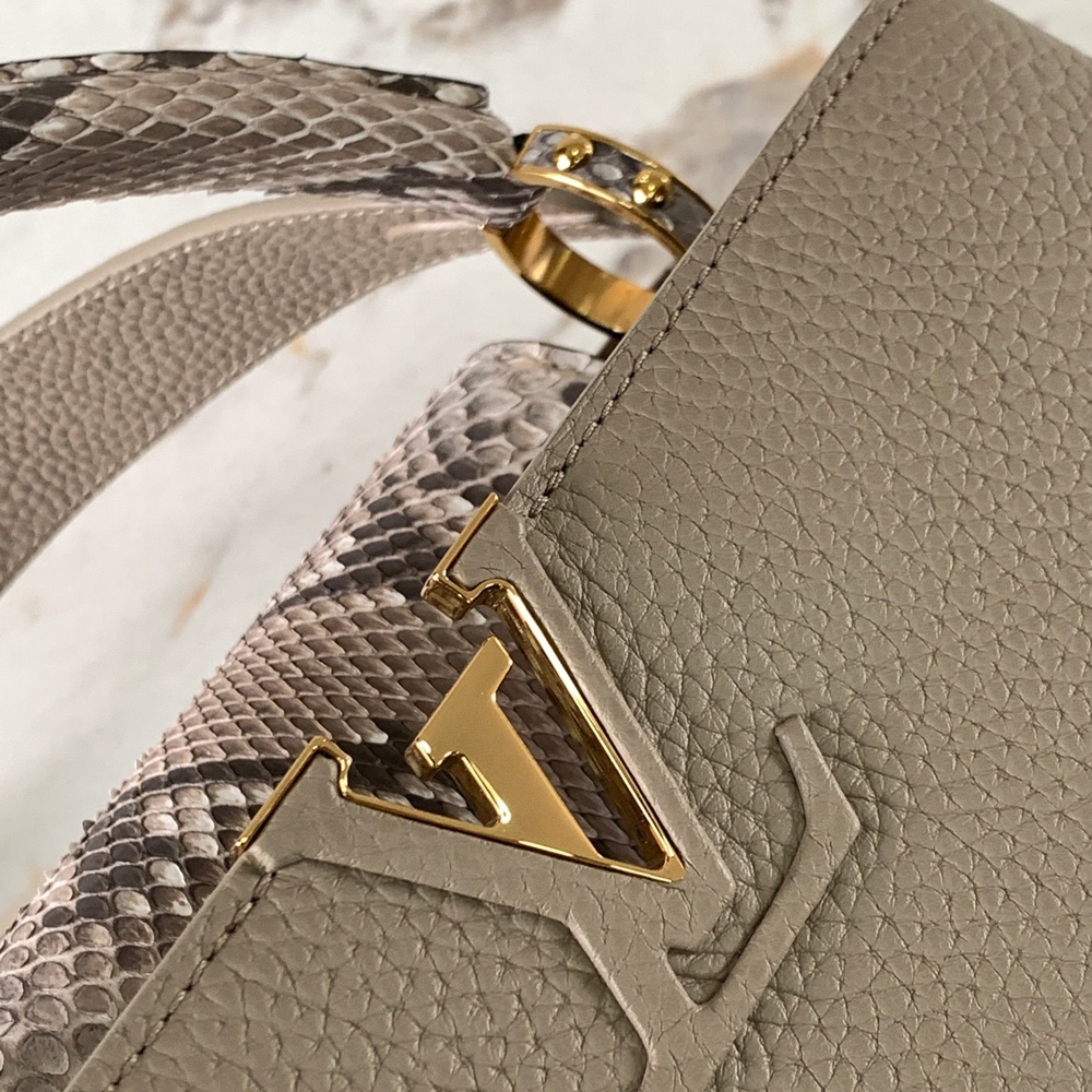 [루이비통] Louis Vuitton - 루이비통 capucines 카퓌신 탑핸들 MM (Medium) PM (Petit Medium) 카푸신 BB (Bebe)