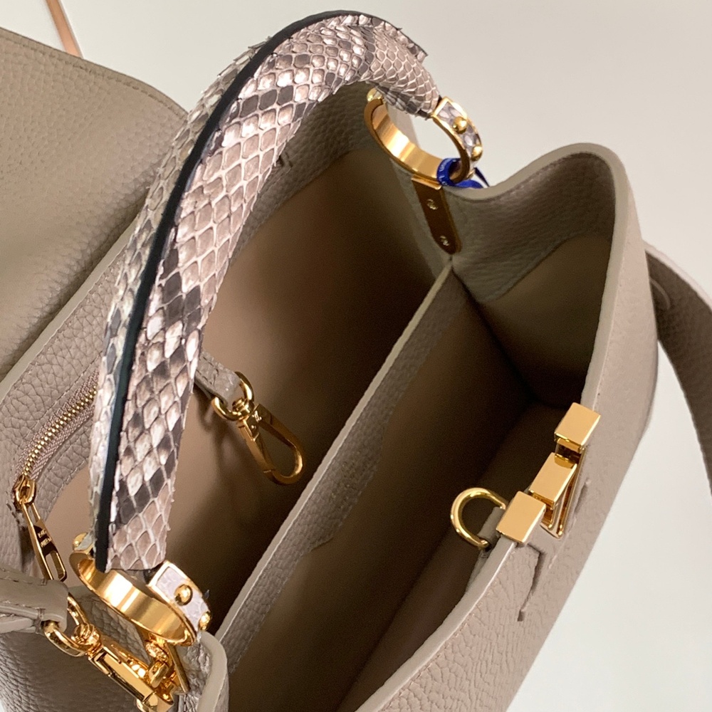 [루이비통] Louis Vuitton - 루이비통 capucines 카퓌신 탑핸들 MM (Medium) PM (Petit Medium) 카푸신 BB (Bebe)