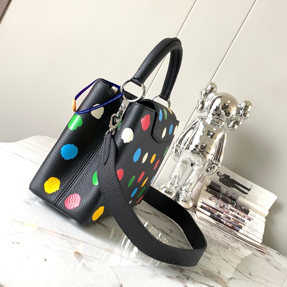 [루이비통] Louis Vuitton - 루이비통 capucines 카퓌신 탑핸들 MM (Medium) PM (Petit Medium) 카푸신 BB (Bebe)