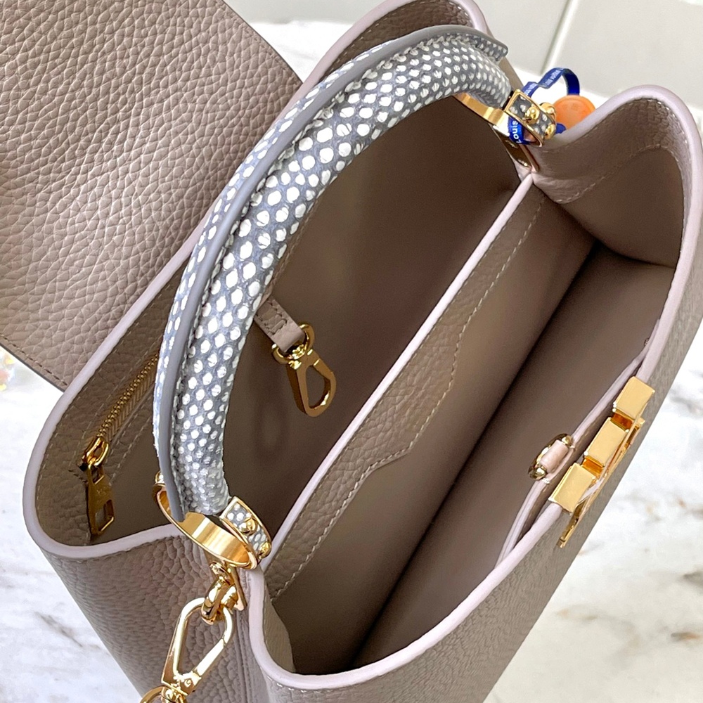 [루이비통] Louis Vuitton - 루이비통 capucines 카퓌신 탑핸들 MM (Medium) PM (Petit Medium) 카푸신 BB (Bebe)