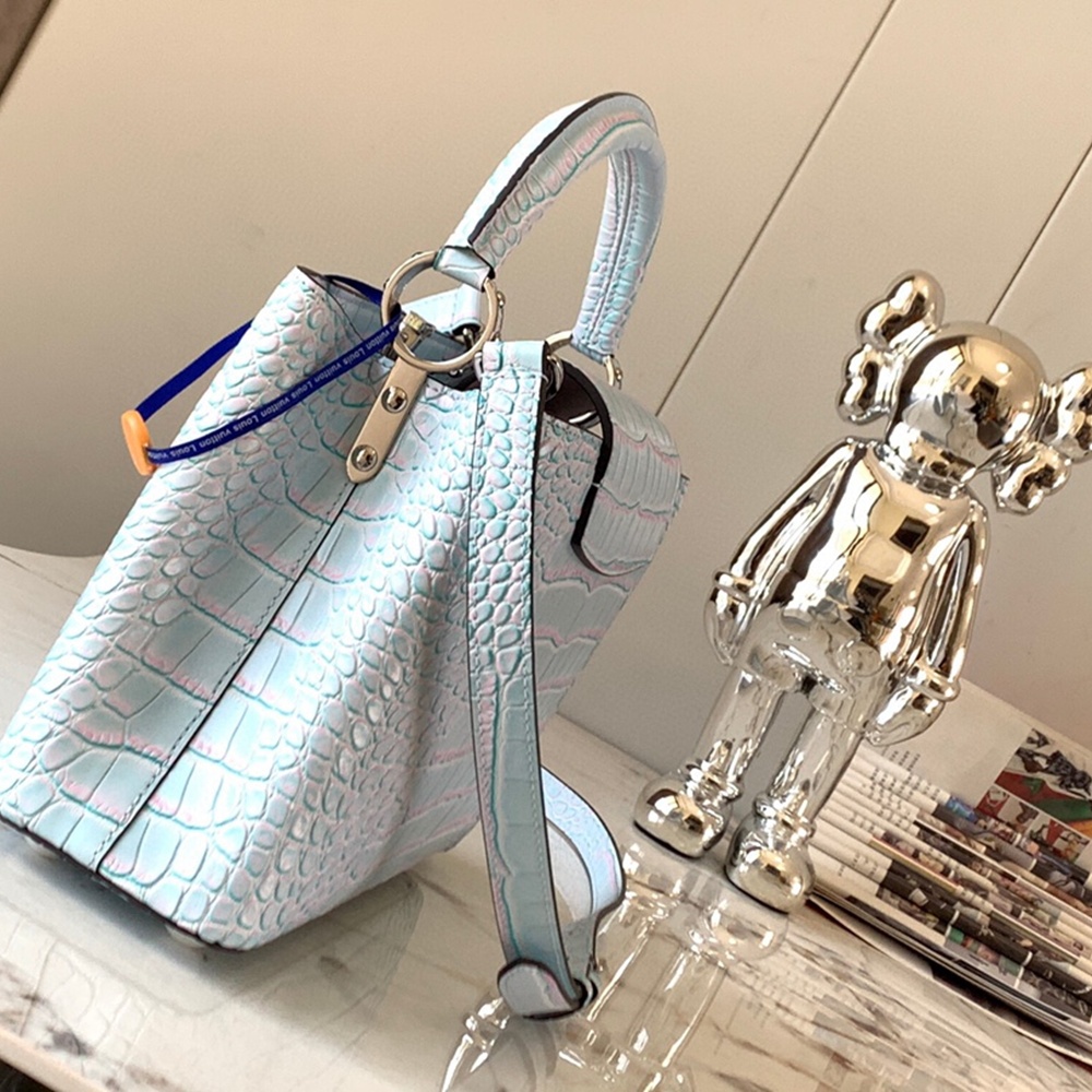 [루이비통] Louis Vuitton - 루이비통 capucines 카퓌신 탑핸들 MM (Medium) PM (Petit Medium) 카푸신 BB (Bebe)