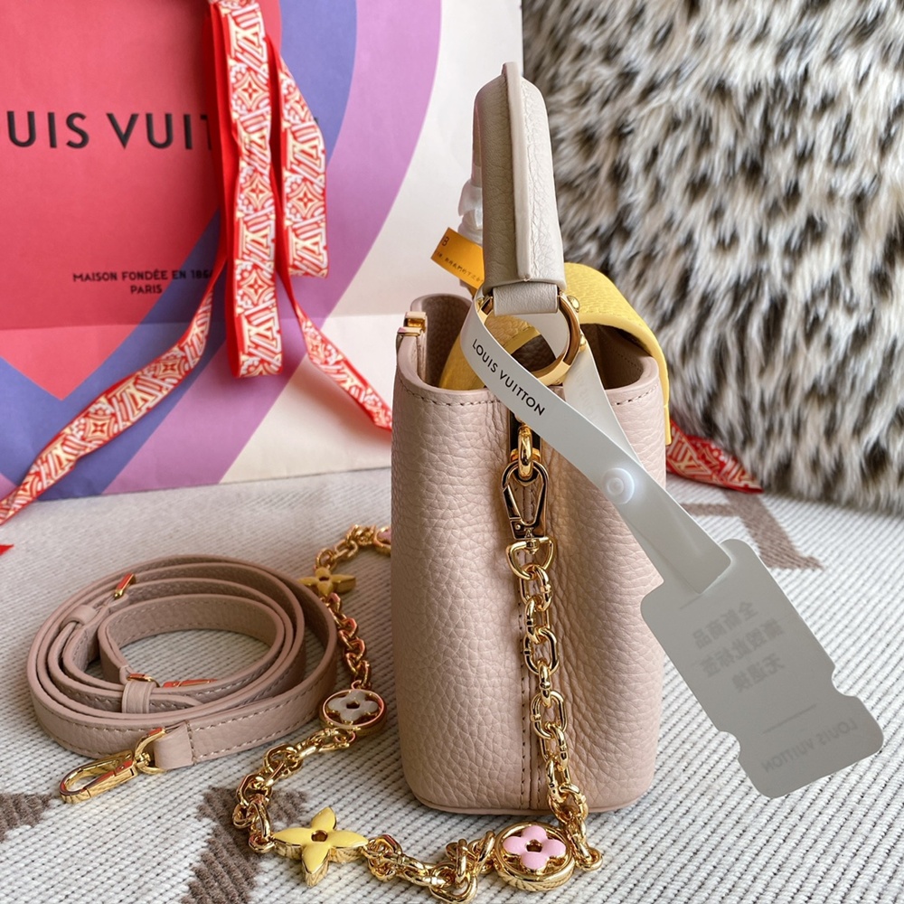 [루이비통] Louis Vuitton - 루이비통 capucines 카퓌신 탑핸들 MM (Medium) PM (Petit Medium) 카푸신 BB (Bebe)