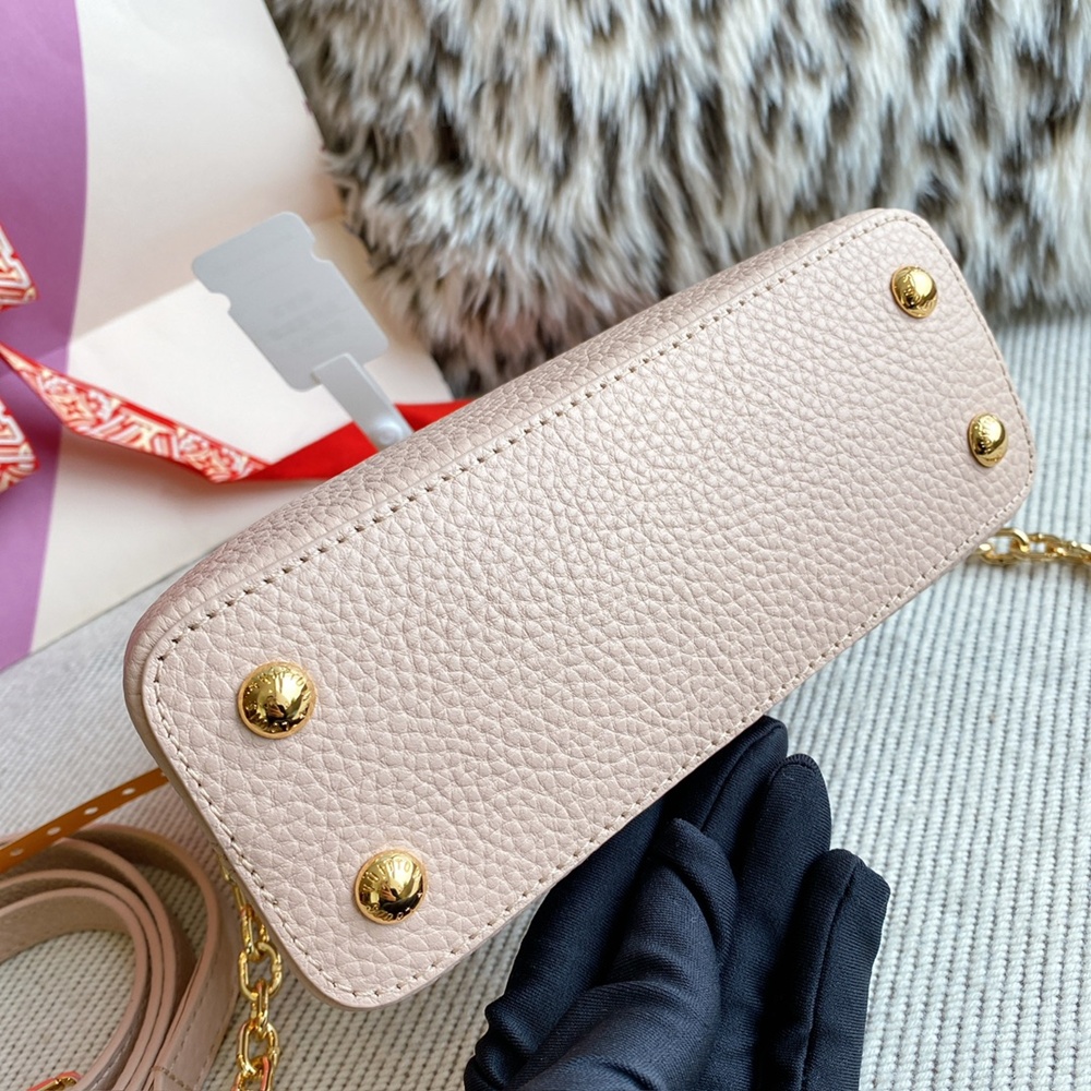 [루이비통] Louis Vuitton - 루이비통 capucines 카퓌신 탑핸들 MM (Medium) PM (Petit Medium) 카푸신 BB (Bebe)