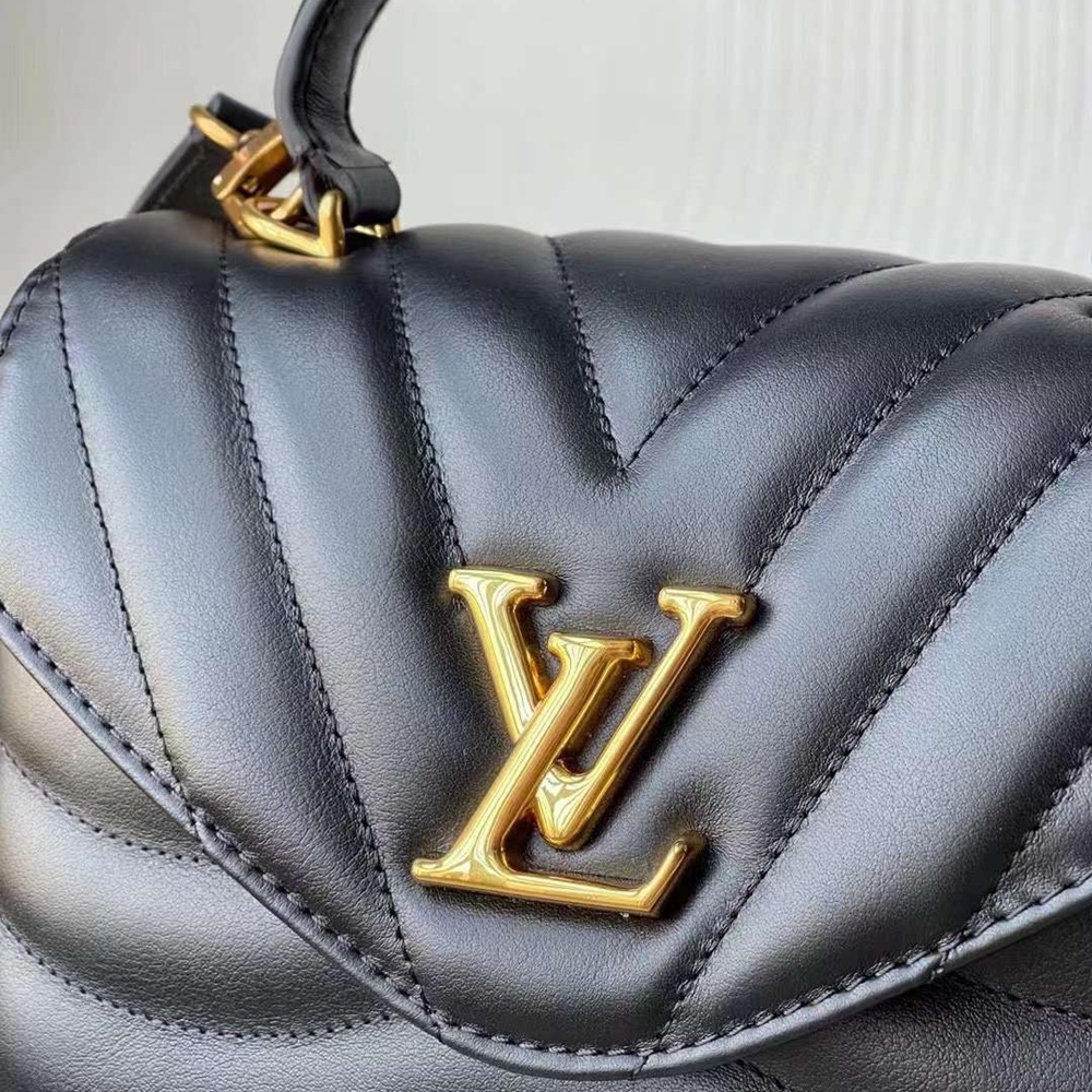 [루이비통] Louis Vuitton Hold Me TOP HANDLE CROSS BAG M21797 - 루이비통 홀드미 탑핸들 크로스백  23 x 15 x 10cm / 28cm