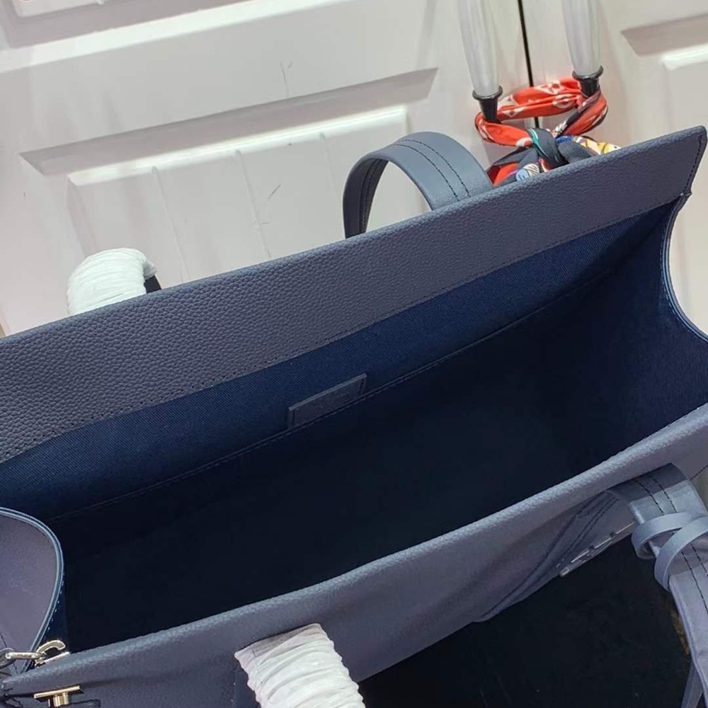 [루이비통] Louis Vuitton LV Aerogram Tote BAG - 루이비통 테이크오프 토트백 M57308 36.5 x 34 x 13cm 24