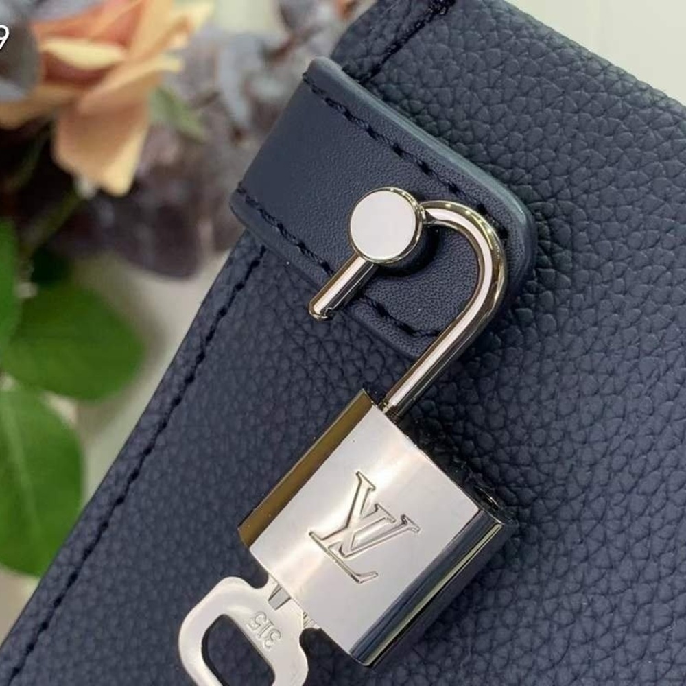 [루이비통] Louis Vuitton LV Aerogram Tote BAG - 루이비통 테이크오프 토트백 M57308 36.5 x 34 x 13cm 24