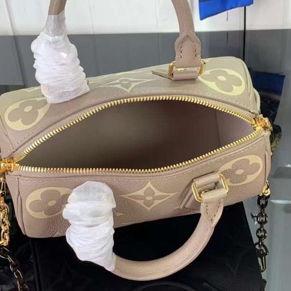 [루이비통] Louis Vuitton Monogram Empreinte Speedy Bandouliere 20 M46575 - 루이비통 스피디 반둘리에 토트백20 20.5x13.5x12cm 24