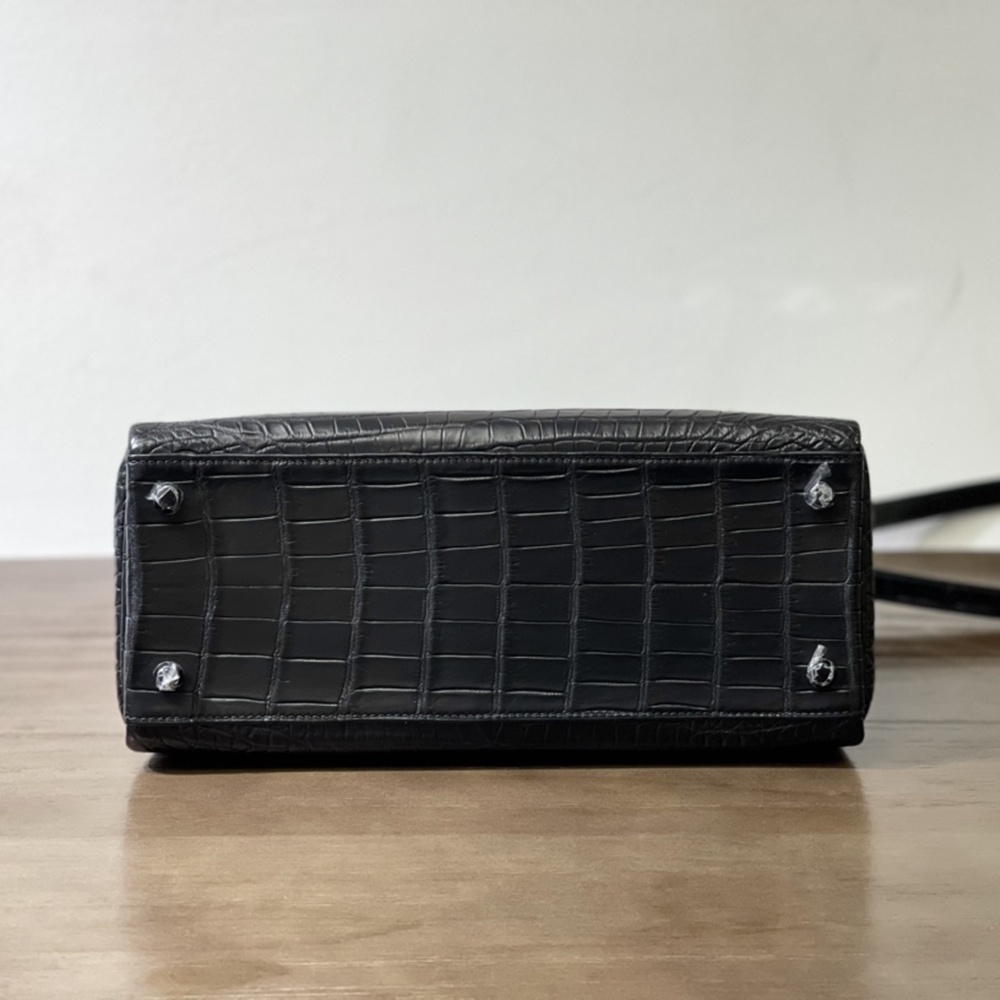 [에르메스] Hermes kelly Bag Alligator – 에르메스 켈리백 28 악어가죽 28 x 22 x 11cm (켈리 20 25 28 32 35) 가격상담