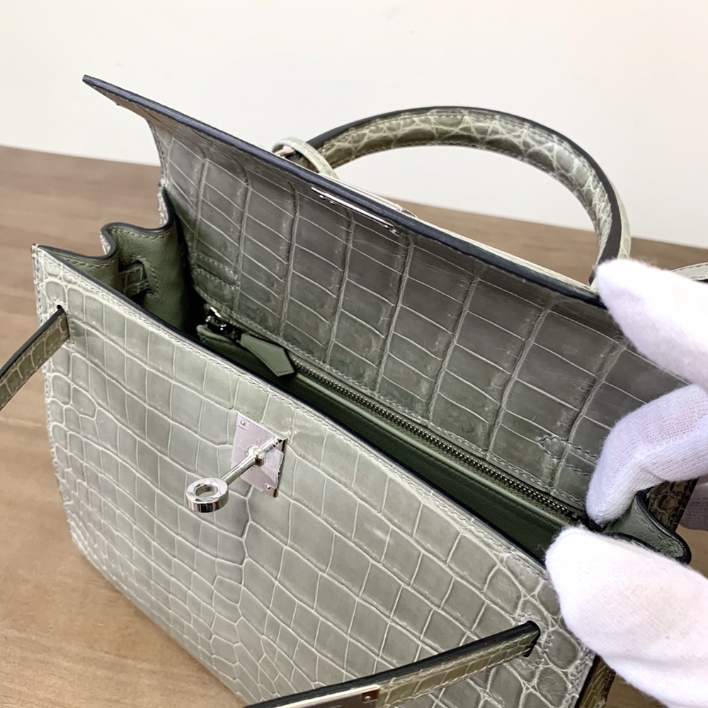 [에르메스] Hermes kelly Bag Alligator – 에르메스 켈리백 28 악어가죽 28 x 22 x 11cm (켈리 20 25 28 32 35) 가격상담