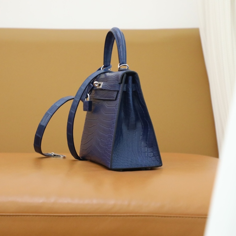 [에르메스] Hermes kelly Bag Alligator – 에르메스 켈리백 28 악어가죽 28 x 22 x 11cm (켈리 20 25 28 32 35) 가격상담