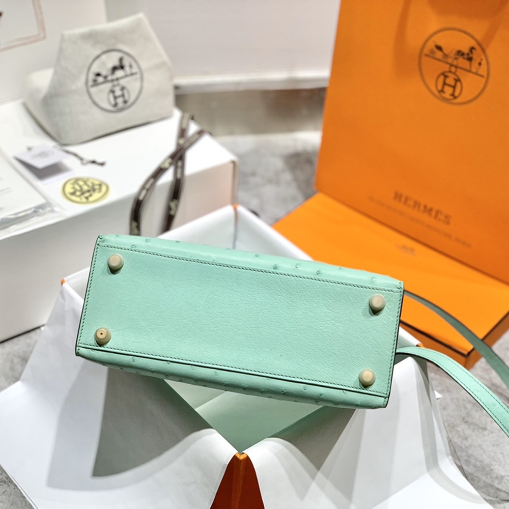 [에르메스] Hermes kelly Bag Ostrich– 에르메스 켈리백 28 오스트리치 28 x 22 x 11cm (켈리 20 25 28 32 35)