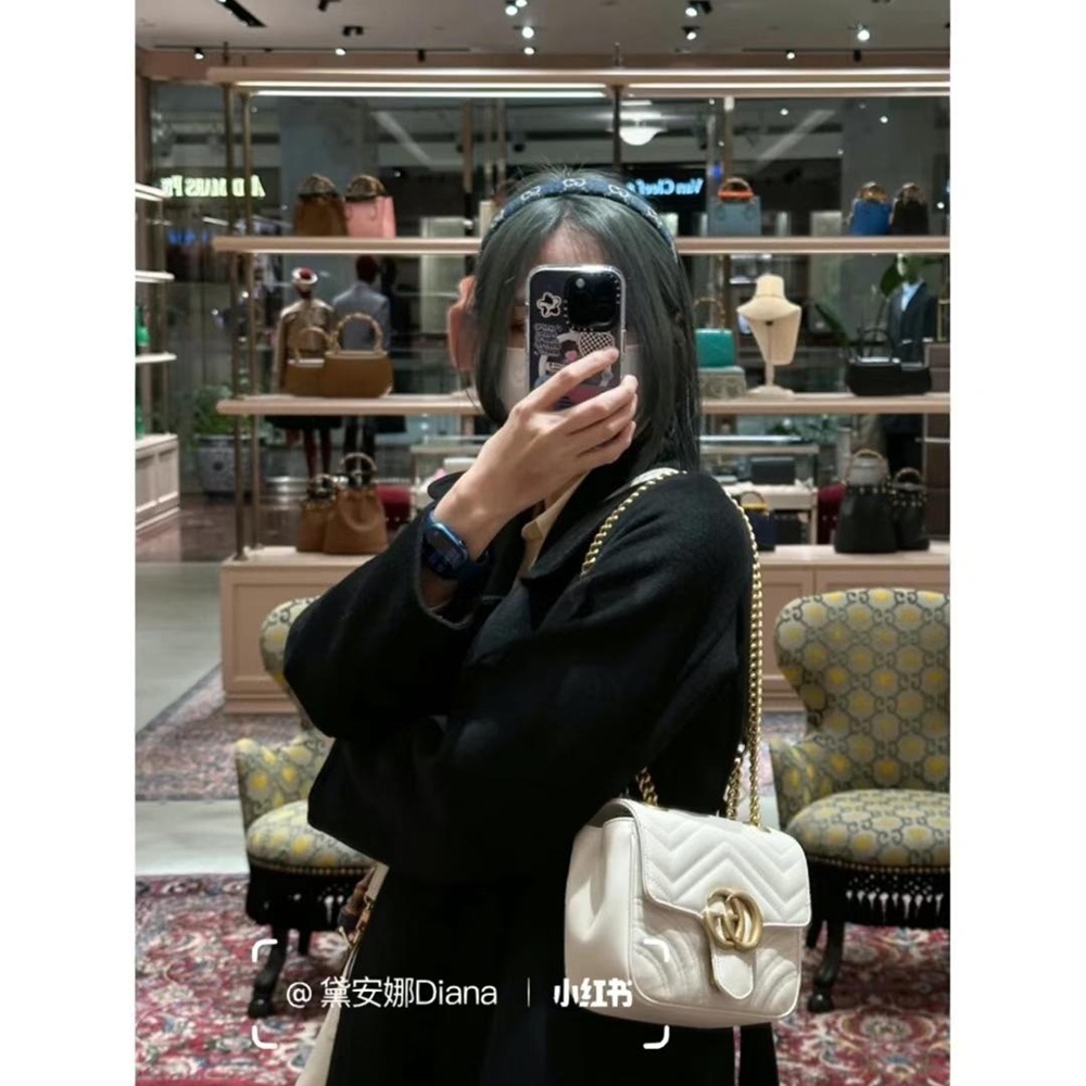 [GUCCI] 구찌 마몽 탑 마틀라세 크로스 백 - GUCCI GG Marmont matelass leather mini bag 18 x 15 x 8cm