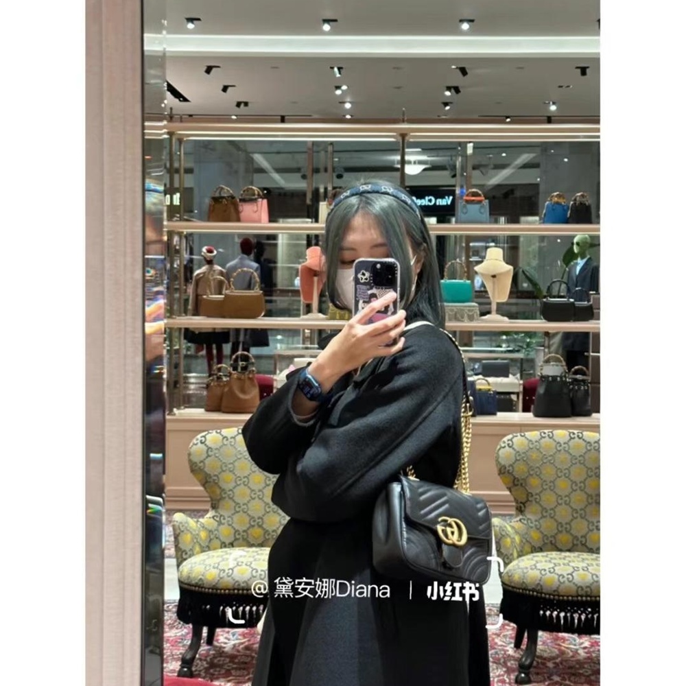 [GUCCI] 구찌 마몽 탑 마틀라세 크로스 백 - GUCCI GG Marmont matelass leather mini bag 18 x 15 x 8cm