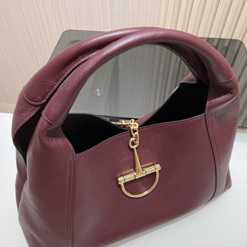 [GUCCI] 구찌 소프트빗 맥시 숄더백 837466 가로 46cm, 세로 26cm, 폭 16cm