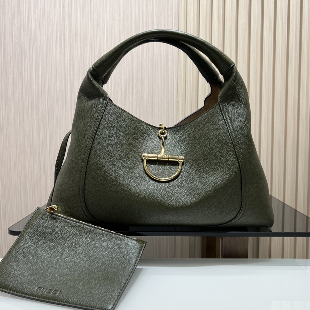 [GUCCI] 구찌 소프트빗 맥시 숄더백 837466 가로 46cm, 세로 26cm, 폭 16cm