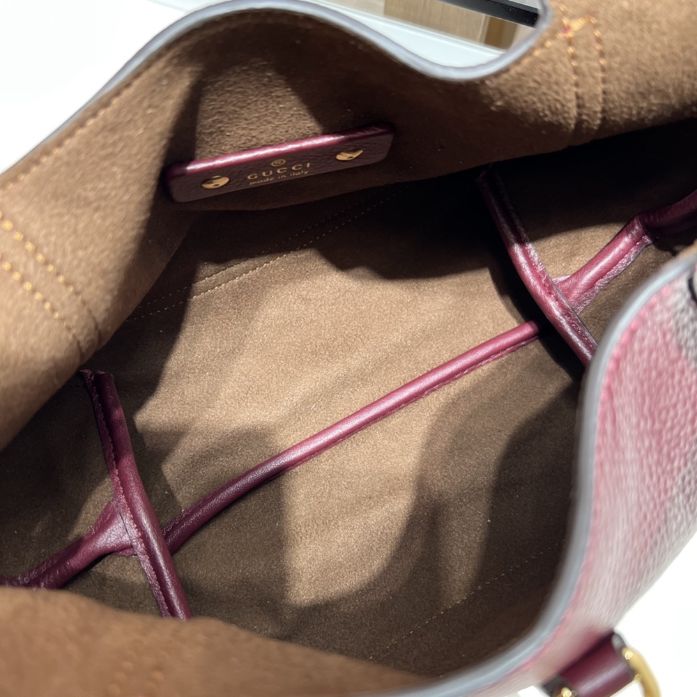 [GUCCI] 구찌 소프트빗 미디엄 탑 핸들백 837467 가로 27.5cm, 세로 21cm, 폭 16cm