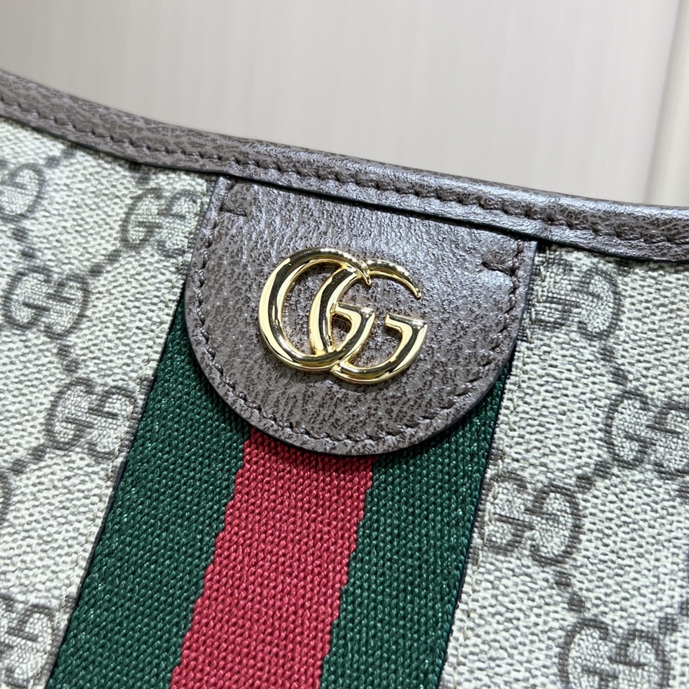 [GUCCI] 구찌 오피디아 GG 미디엄 숄더백 781392 가로34 세로32 폭17