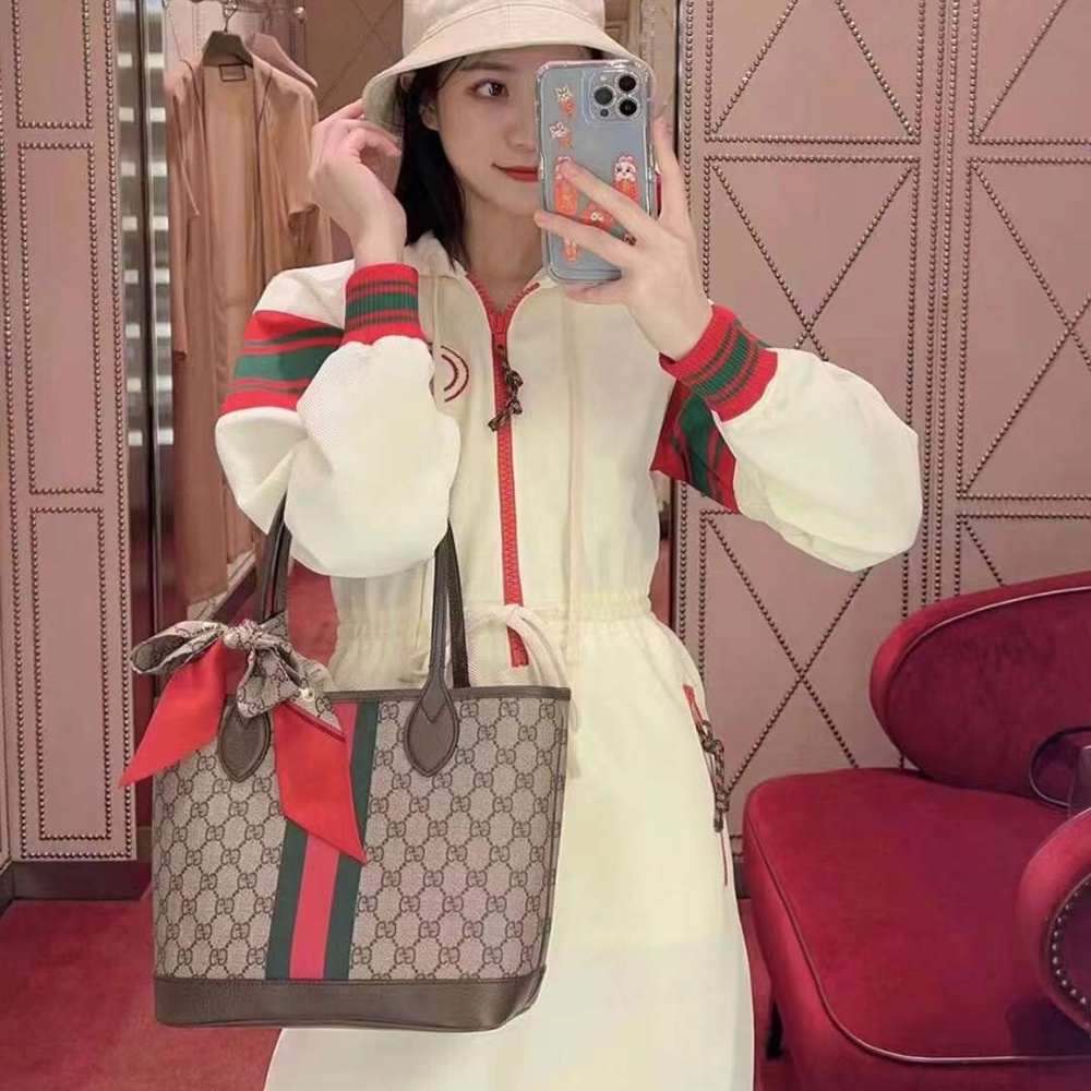 [GUCCI] 구찌 오피디아 슈프림 쇼퍼백 라지 547947 - GUCCI Ophidia Supreme SHOPPER BAG 25 x 20 x 12cm