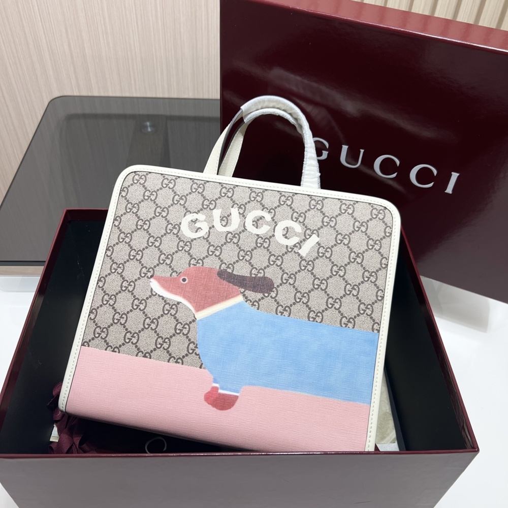 [GUCCI] 구찌 키즈 GG 슈프림 로고 프린트 토트백 605614 25 x 28.5 x 11 cm