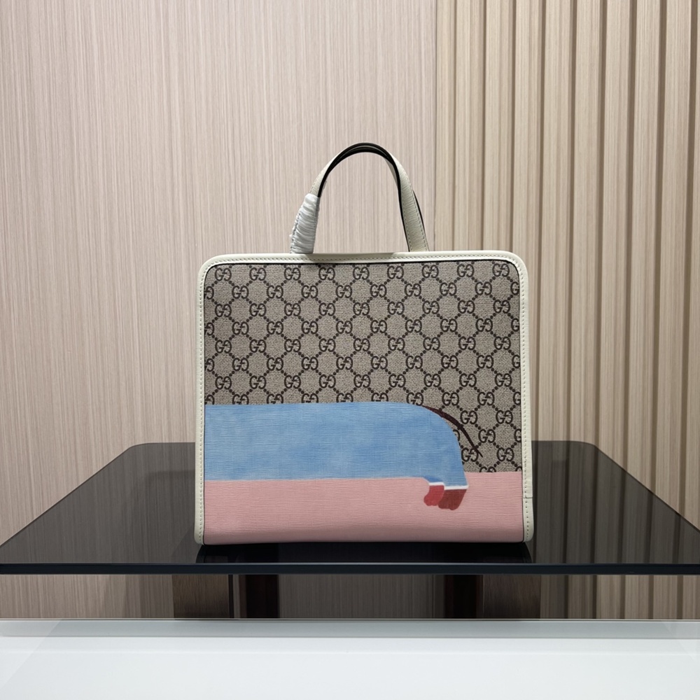 [GUCCI] 구찌 키즈 GG 슈프림 로고 프린트 토트백 605614 25 x 28.5 x 11 cm