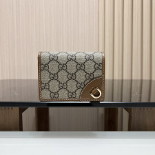 [GUCCI] 구찌 GG 마몽' 시리즈 GG Emblem 가로 11cm X 세로 8.5cm X 폭 3cm