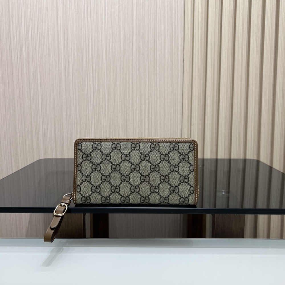 [GUCCI] 구찌 GG 엠블럼 지퍼 장지갑 819122 가로 19cm 세로 10cm